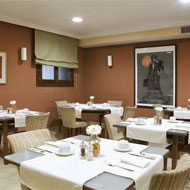 fil franck tours - 4 hotels in Madrid - H10 Villa de la Reina Hotel